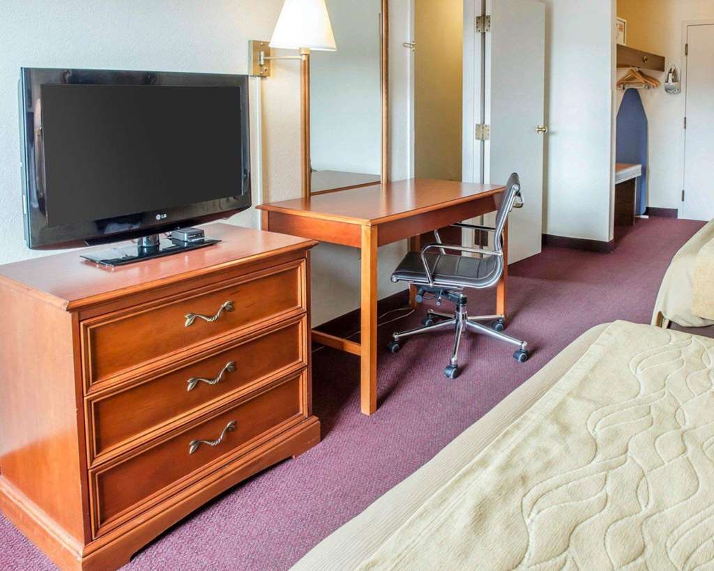 Quality Inn & Suites New Castle Quarto foto